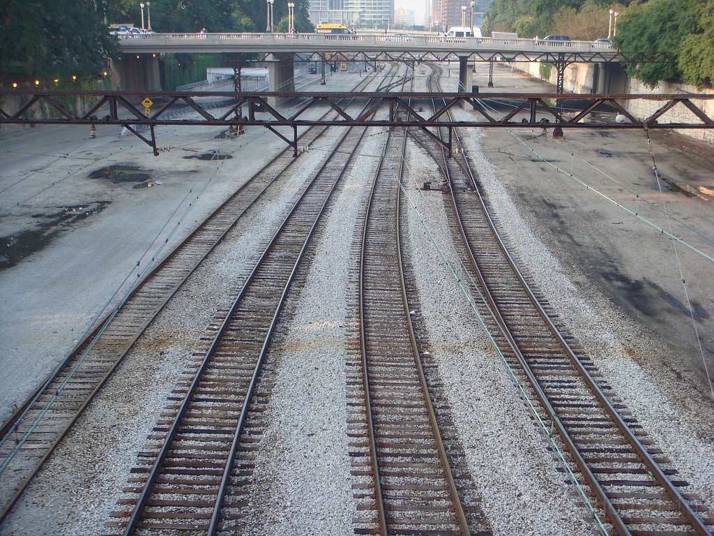 Chicago Rock N Roll 2010 0436.jpg - I found this picture interesting because it looks so much like it is a model railroad picture.